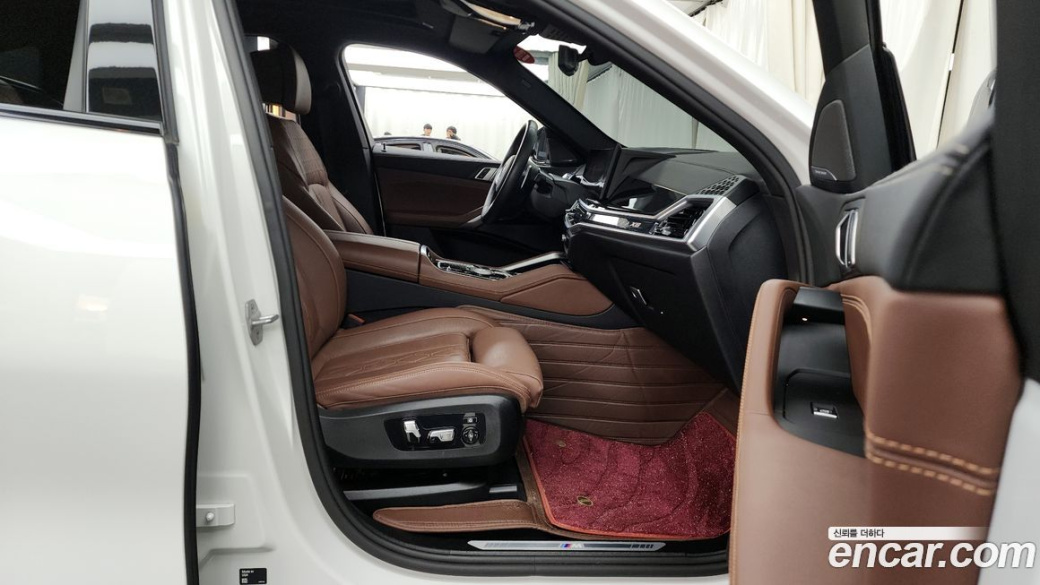 BMW X6 xDrive40i M Sport, 2025