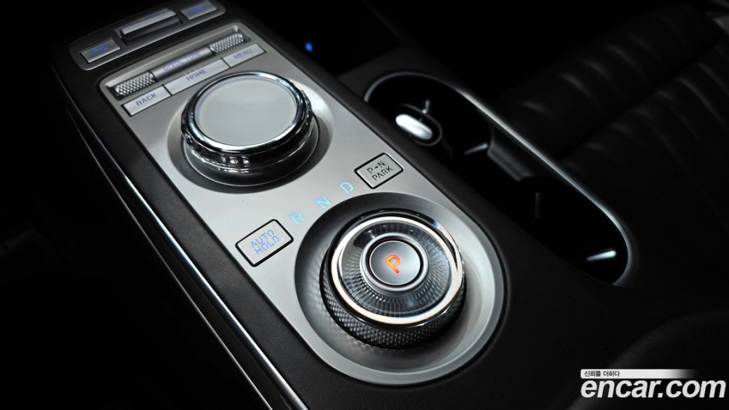 Genesis GV70 2.5T Gasoline 2WD, 2021