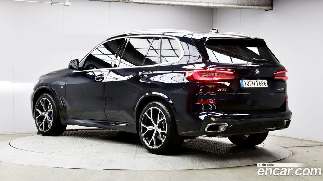 BMW X5 xDrive 40i M Sport, 2022