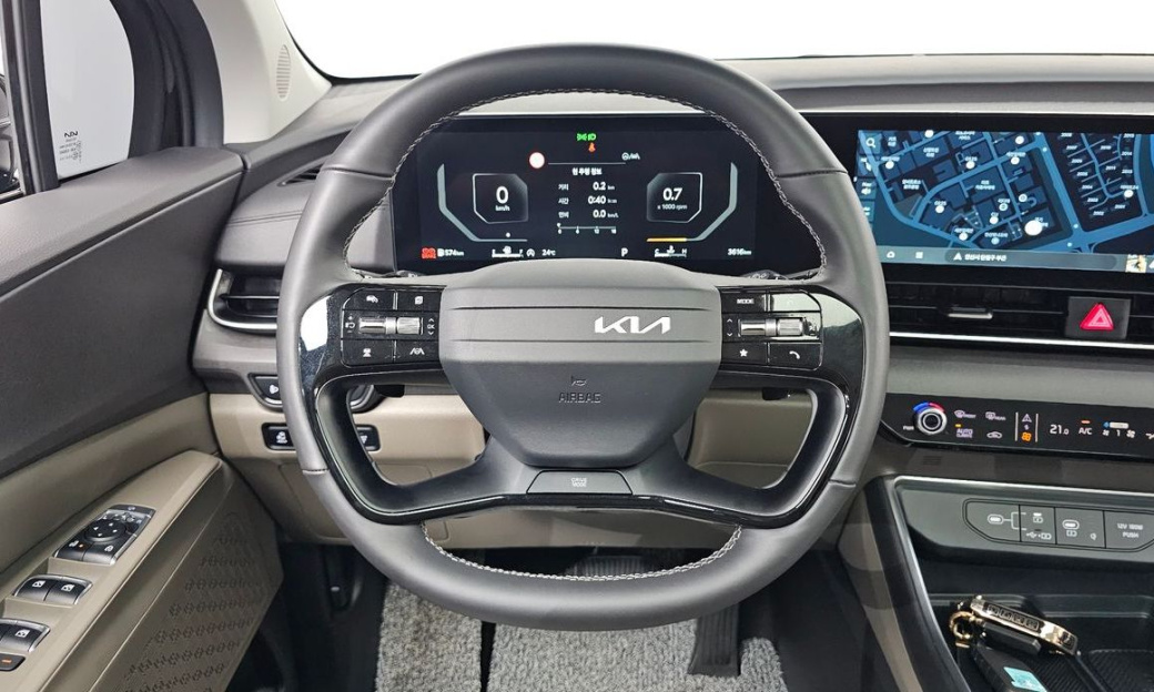 Kia Carnival 9-Seater Noblesse, 2025