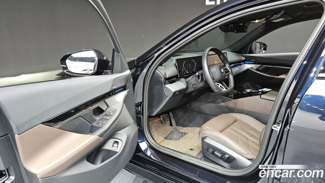 BMW 5-Series 520i M Sport, 2024