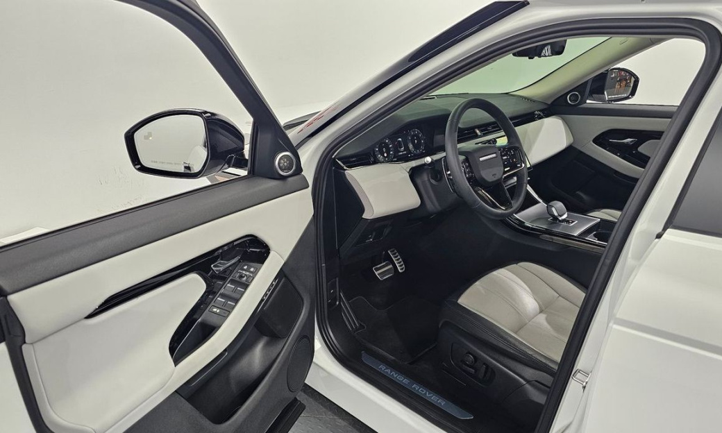 Land Rover Range Rover Evoque P250 Dynamic SE, 2025