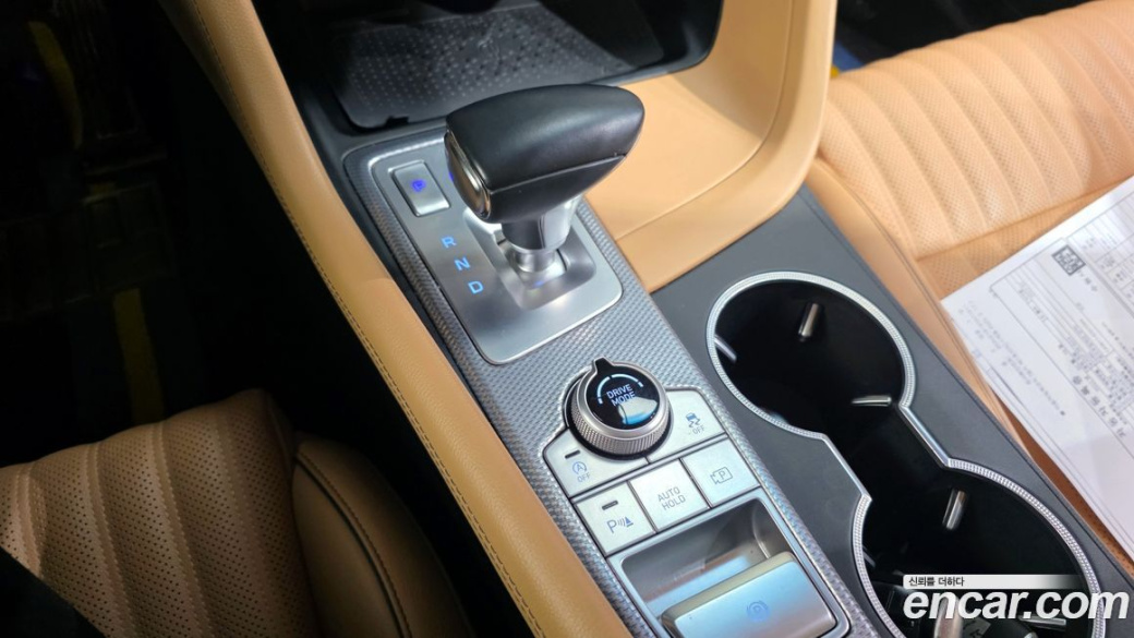 Genesis G70 Gasoline 2.0T 4WD, 2022