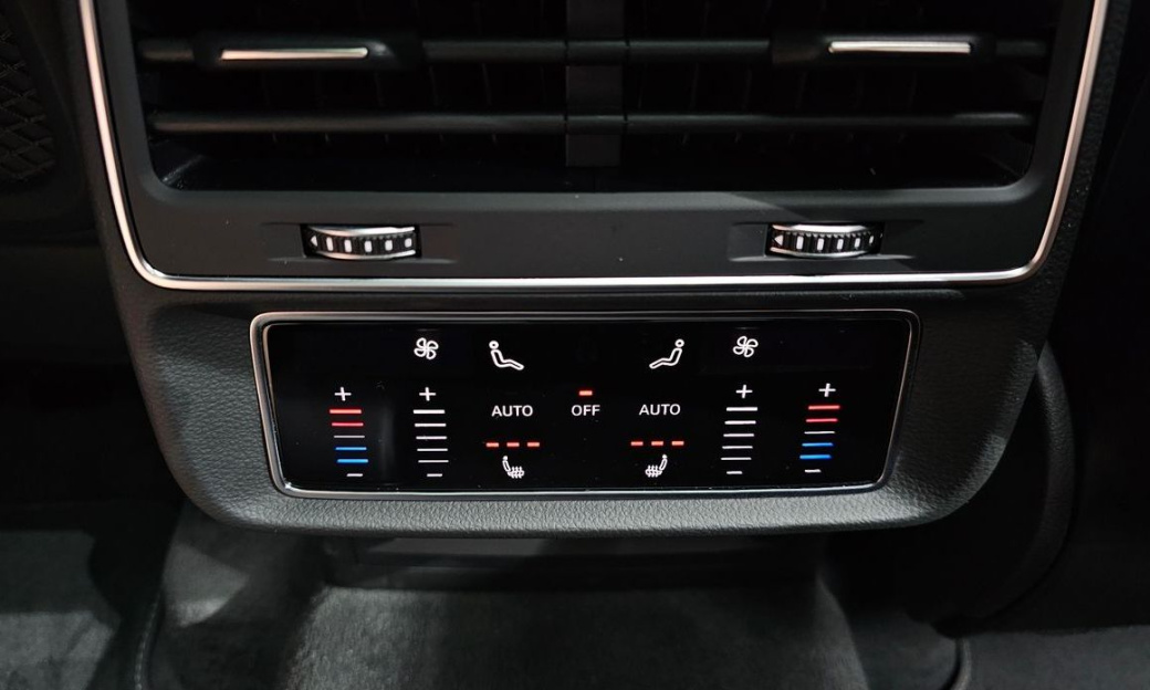 Audi Q7 55 TFSI Quattro Premium, 2022
