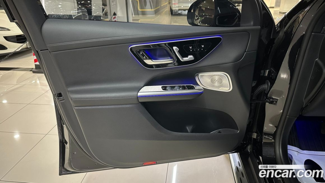 Mercedes-Benz GLC-Class GLC300 4MATIC Avnatgarde Coupe, 2025