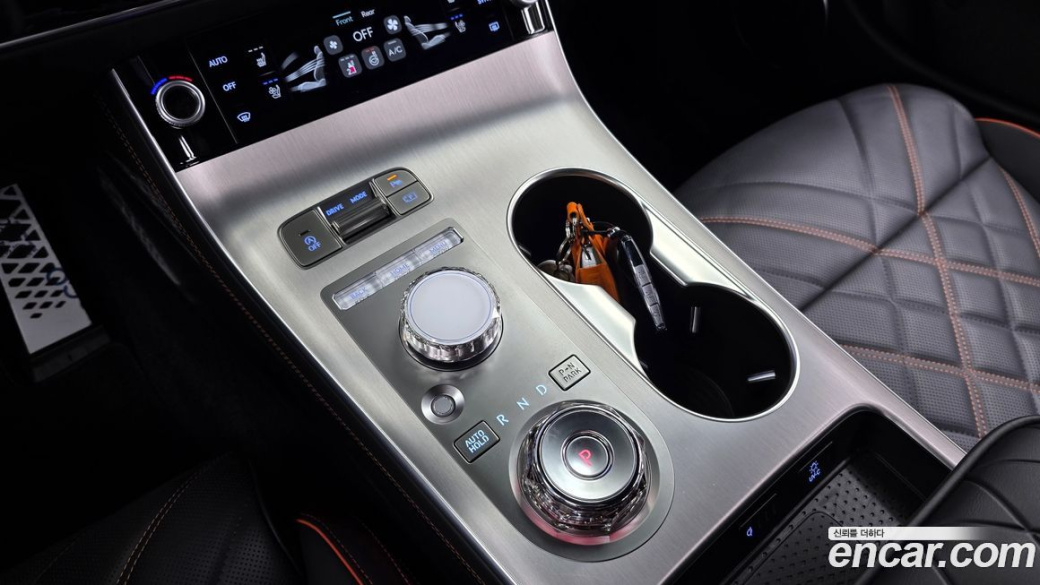 Genesis GV70 2.5T Gasoline 2WD, 2025