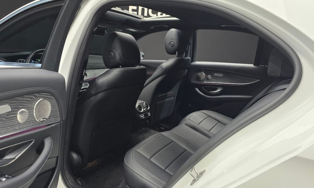 Mercedes-Benz E-Class E350 4MATIC Avantgarde, 2022