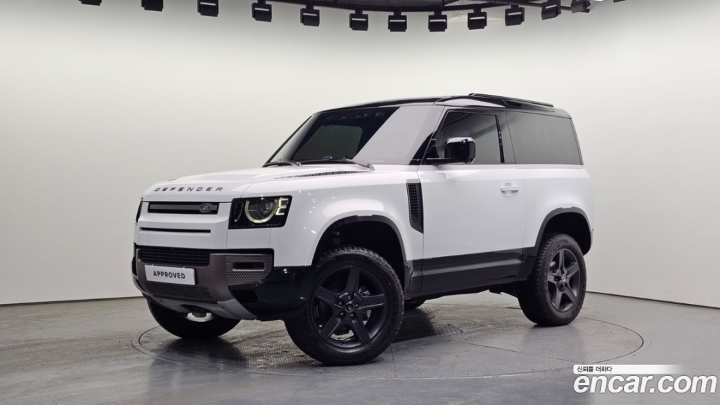 Land Rover Defender 90 D250 X-Dynamic SE, 2025
