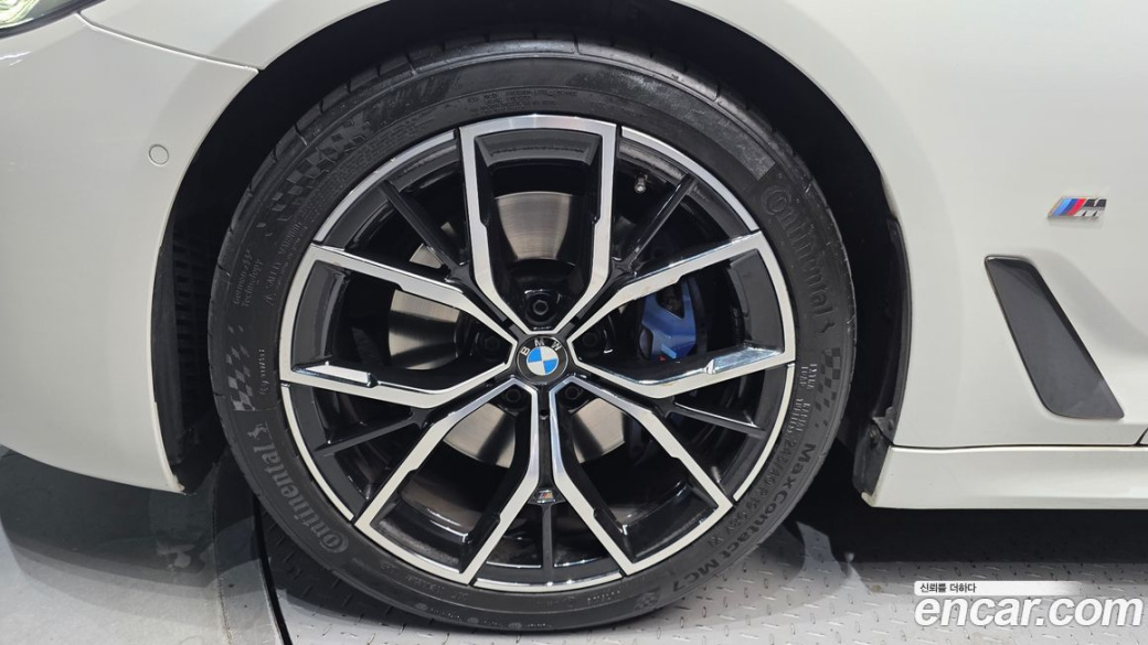 BMW 5-Series 530i M Sport Package, 2022
