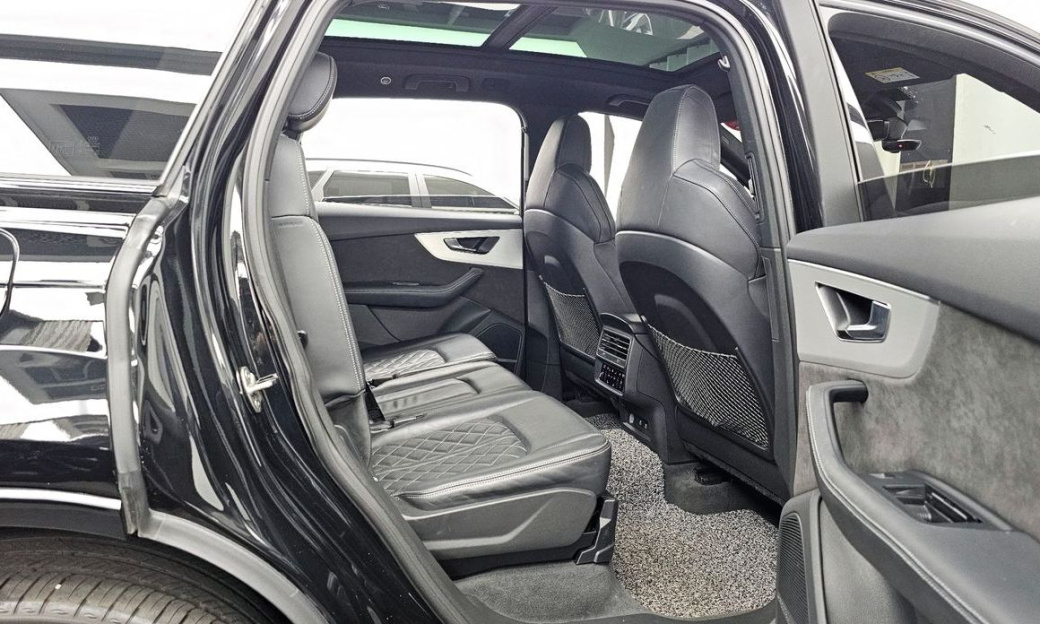 Audi Q7 55 TFSI Quattro Premium, 2022