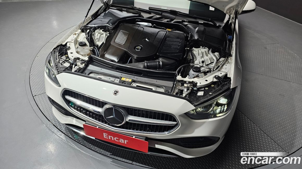 Mercedes-Benz C-Class C300 4MATIC Avantgarde, 2023
