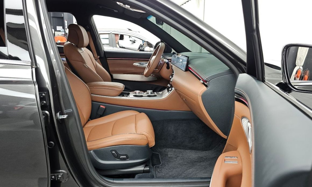 Genesis GV70 2.5T Gasoline AWD, 2026