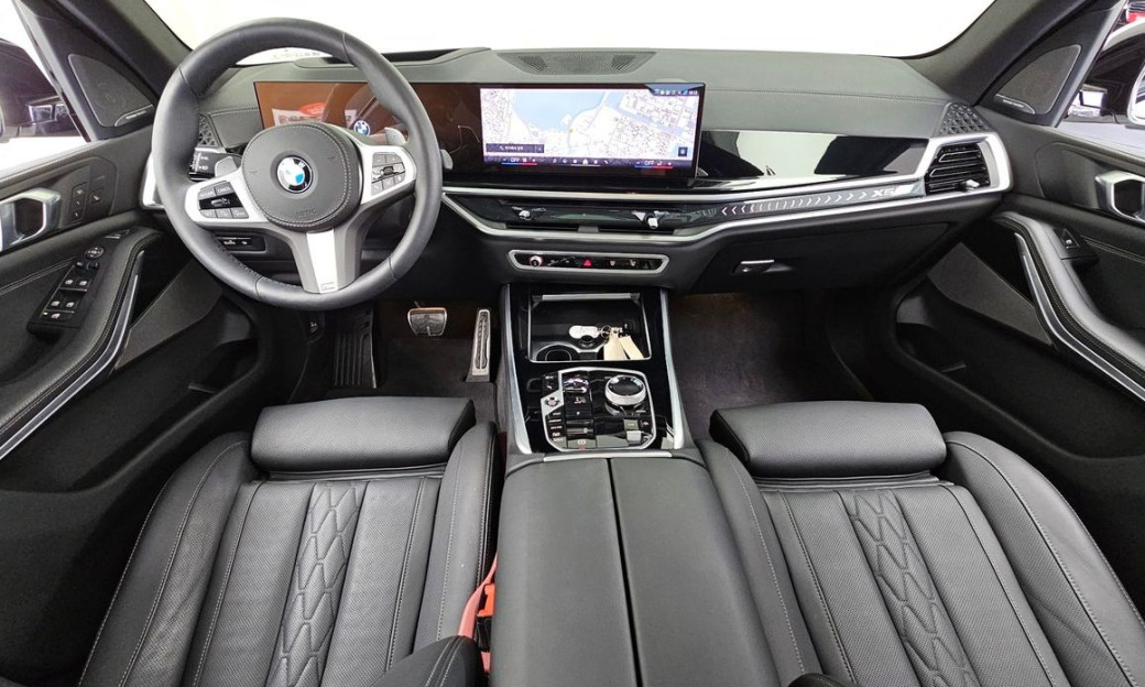 BMW X5 xDrive 40i M Sport, 2025