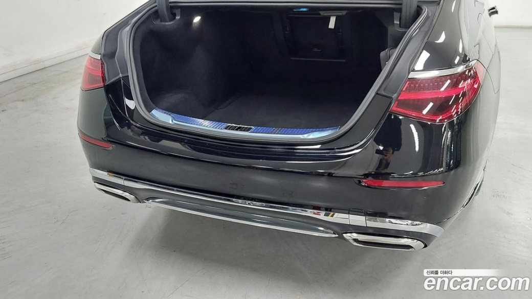 Mercedes-Benz S-Class Maybach S580 4MATIC, 2024