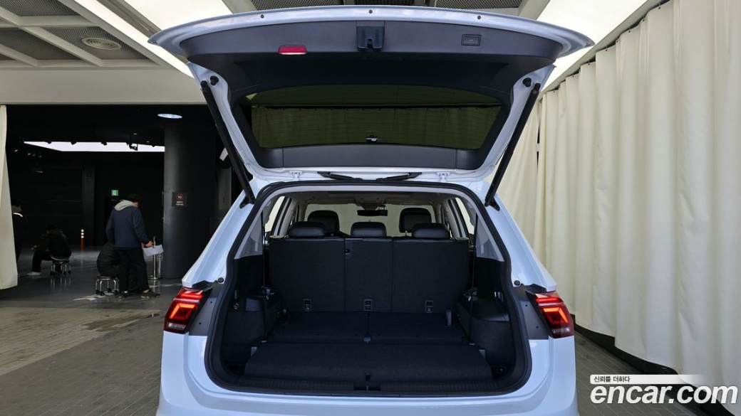 Volkswagen Tiguan 2.0 TSI Prestige, 2023
