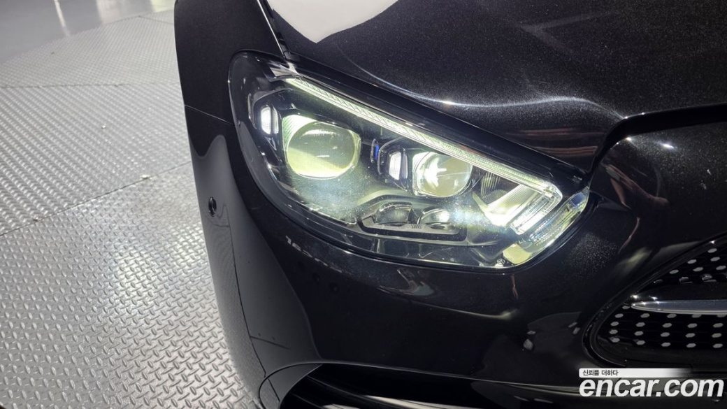 Mercedes-Benz E-Class E250 AMG Line, 2023