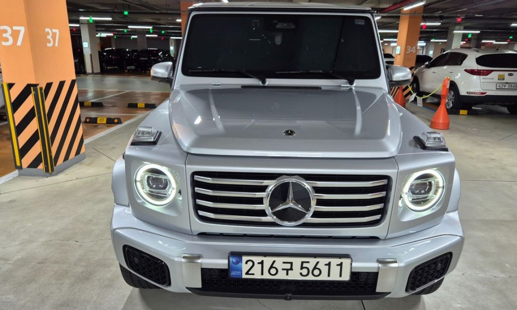 Mercedes-Benz G-Class G450d, 2025