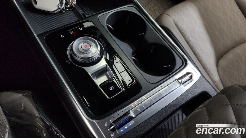 Kia Carnival 9-Seater Noblesse, 2025