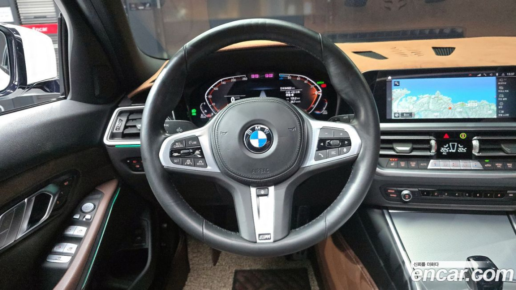 BMW 3-Series 320d Touring M Sport, 2022
