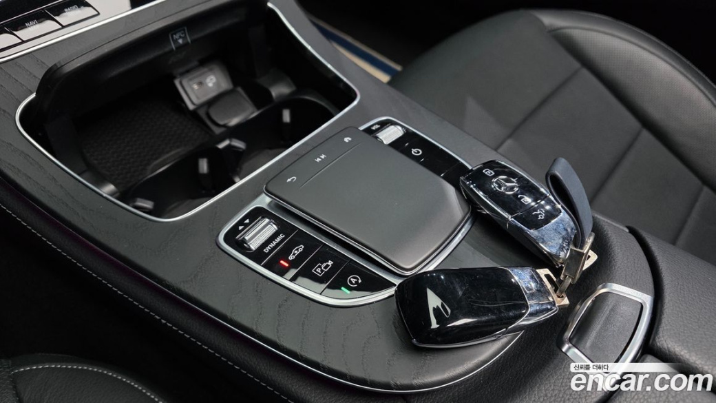 Mercedes-Benz E-Class E220d 4MATIC AMG Line, 2022