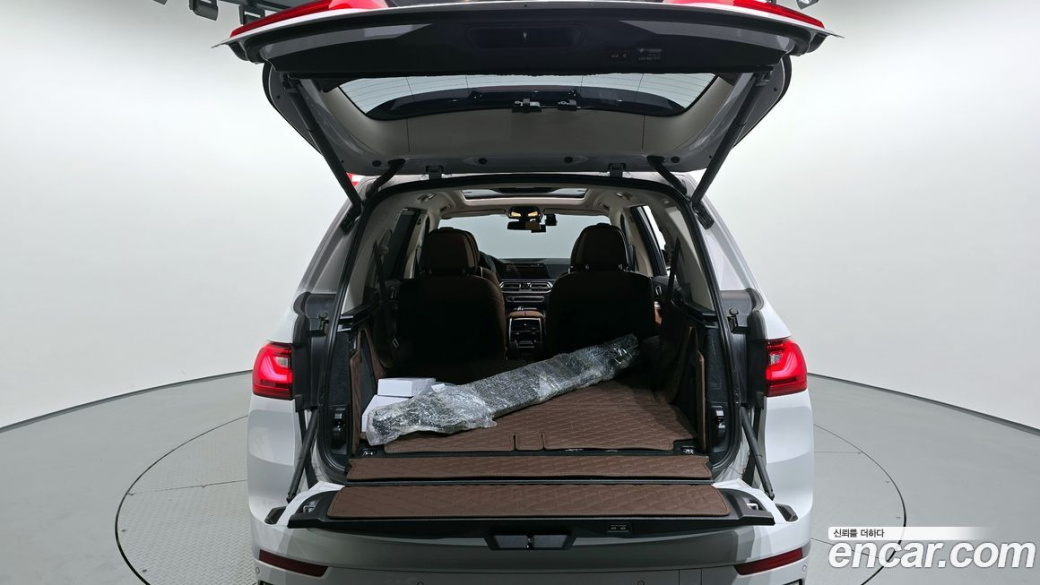 BMW X7 xDrive 40i Design Pure Excellence 6-Seater, 2022