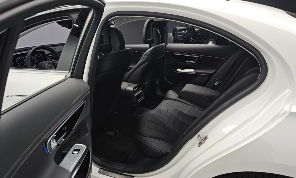 Mercedes-Benz E-Class E200 Avantgarde, 2025