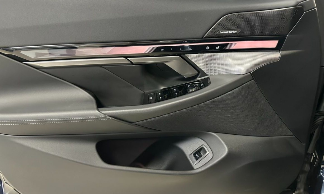 BMW 5-Series 520i M Sport, 2025