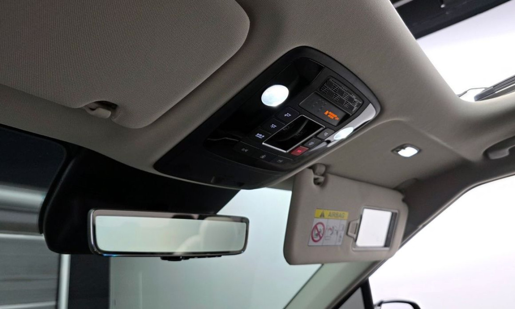 Kia Carnival 9-Seater Gravity, 2024