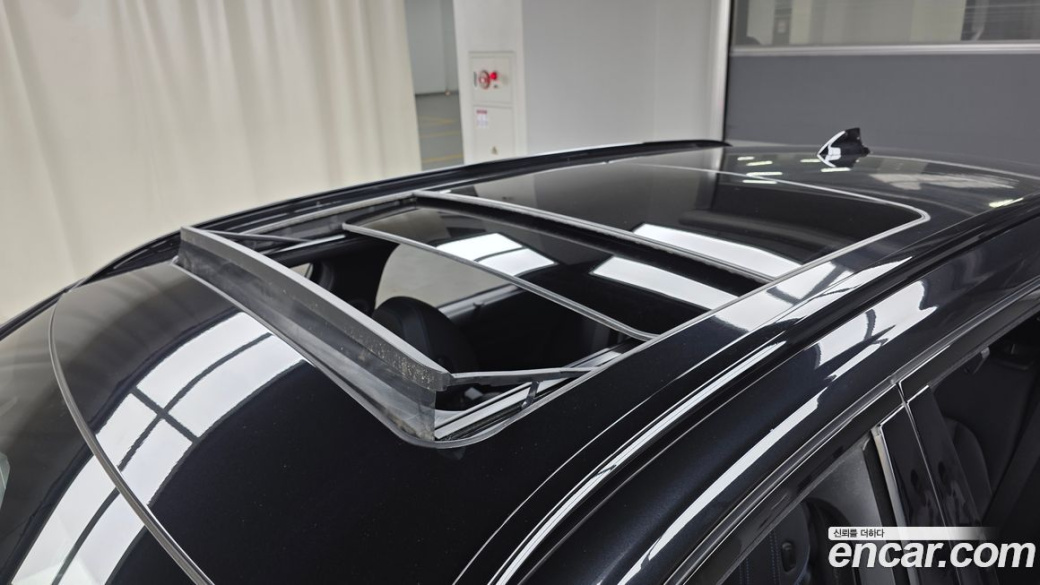 BMW 3-Series 320i Touring M Sports, 2022