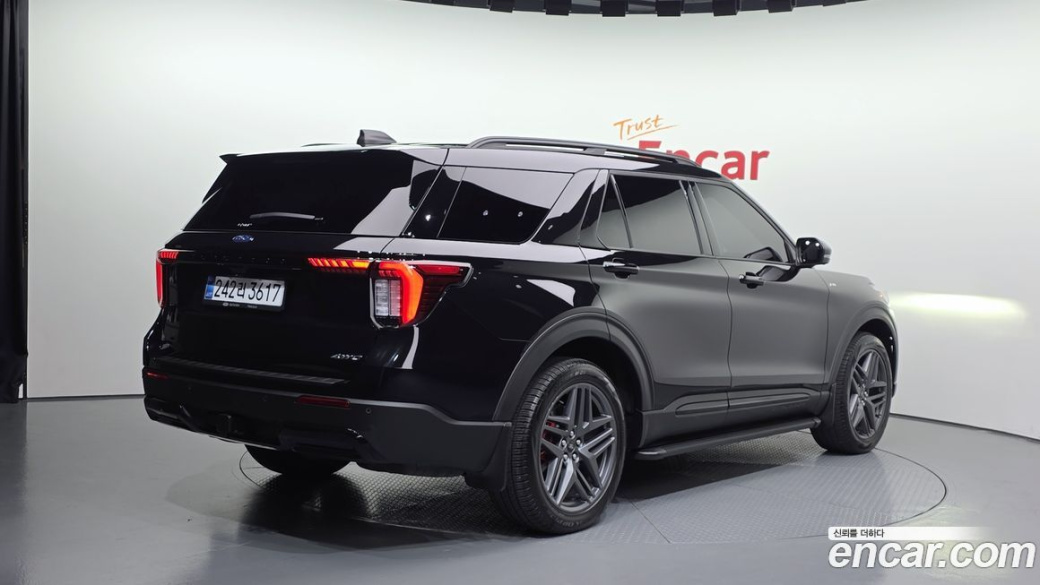 Ford Explorer 2.3 ST-Line 4WD, 2025