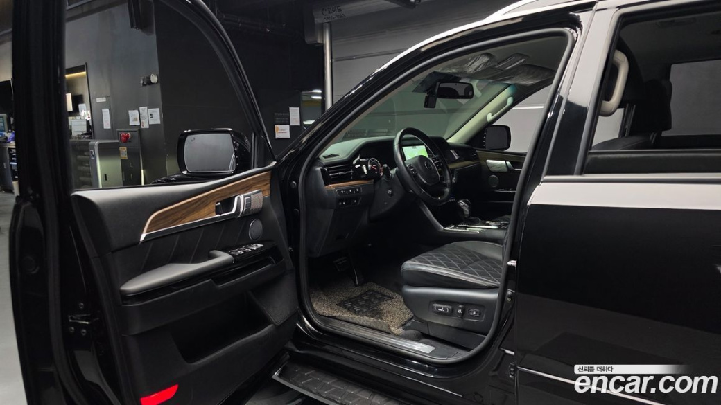 Kia Mohave Diesel 3.0 4WD 7-Seater, 2021