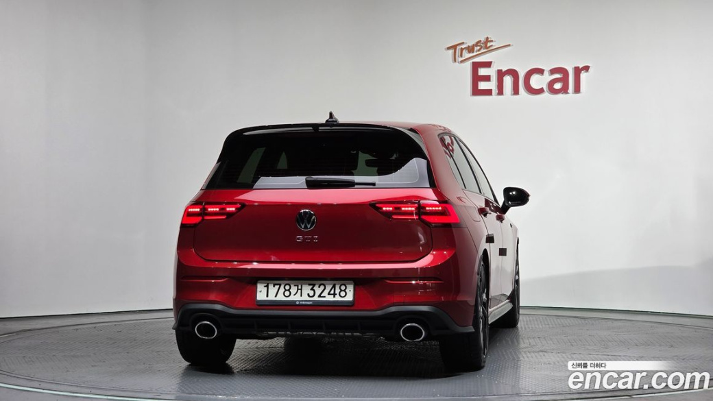 Volkswagen Golf 2.0 GTI, 2022
