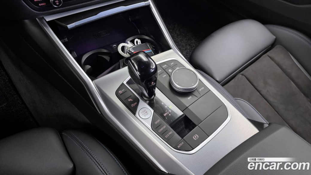 BMW 3-Series 320i M Sport, 2022