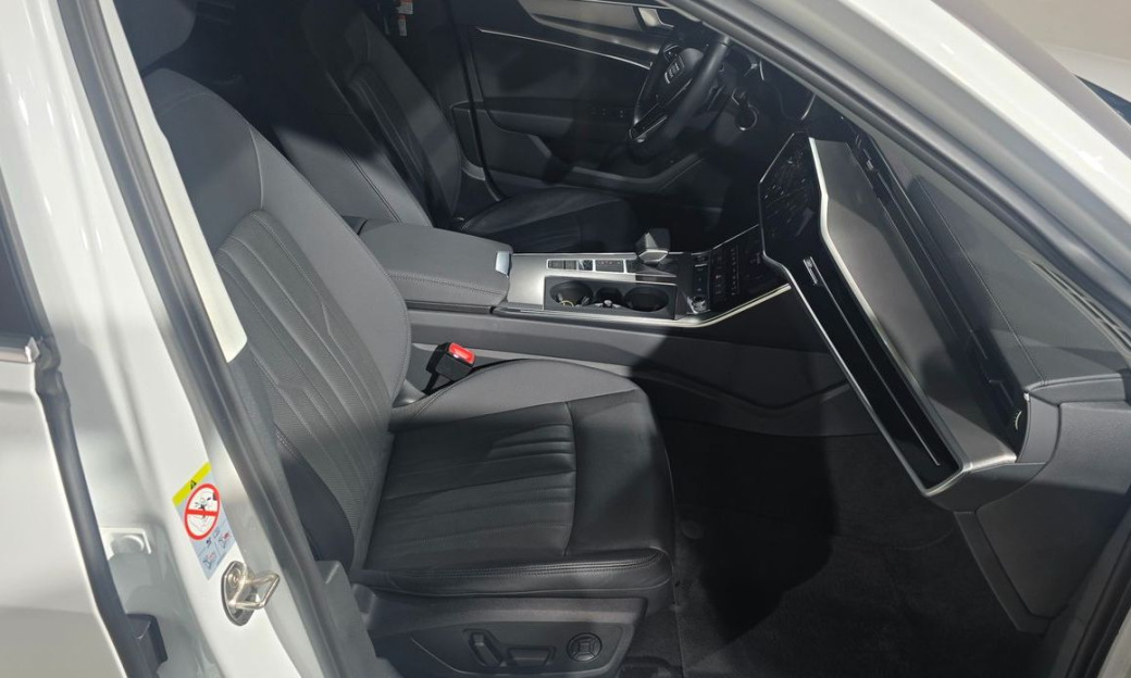 Audi A6 45 TFSI, 2023
