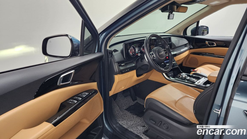 Kia Carnival 7-Seater Noblesse, 2023