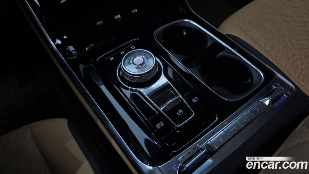 Kia Carnival 9-Seater Noblesse, 2023