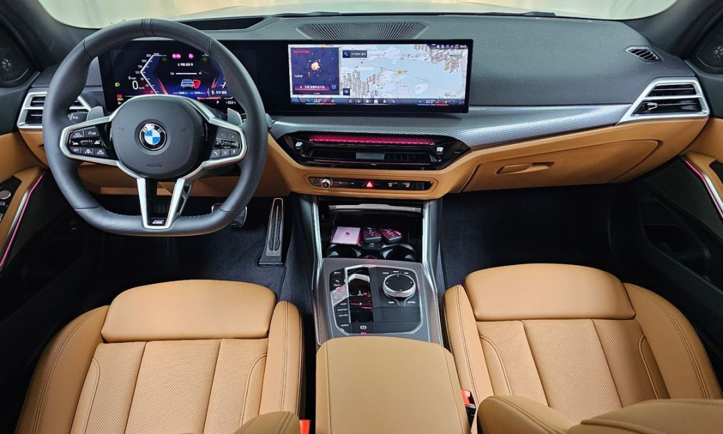 BMW 3-Series 320i M Sport, 2025