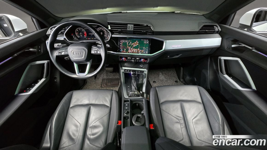 Audi Q3 35 TDI Premium, 2022