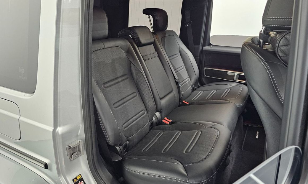 Mercedes-Benz G-Class G450d, 2025