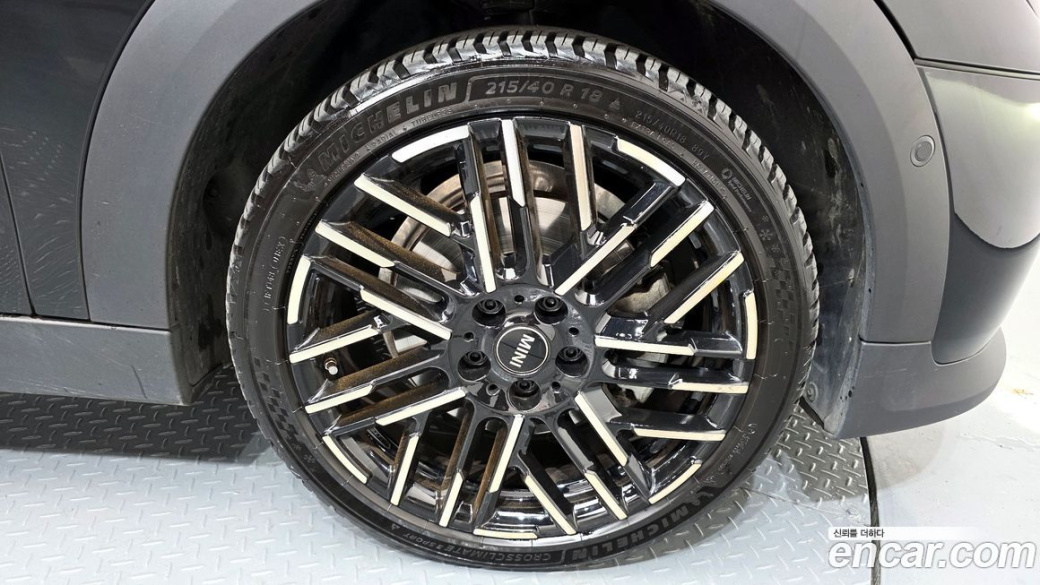 Mini Cooper 5 Door Favoured, 2025