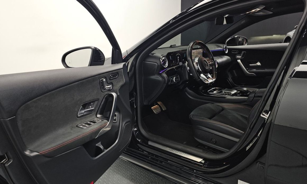 Mercedes-Benz A-Class AMG A35 4MATIC Sedan, 2022