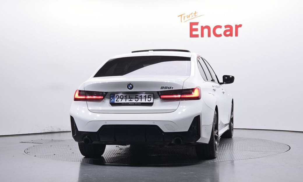 BMW 3-Series 320i M Sport, 2024