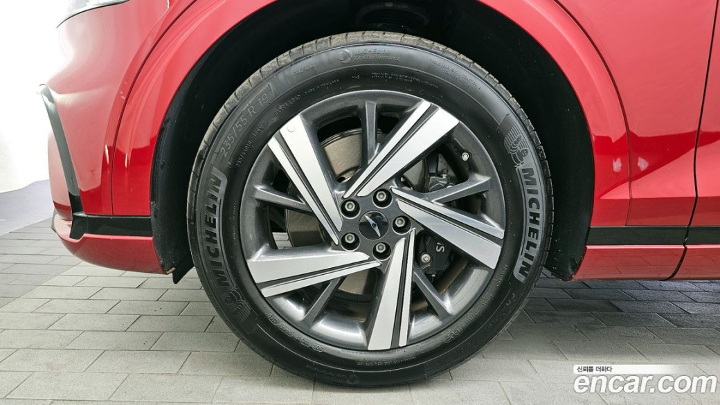 Genesis GV70 2.5T Gasoline 2WD, 2025