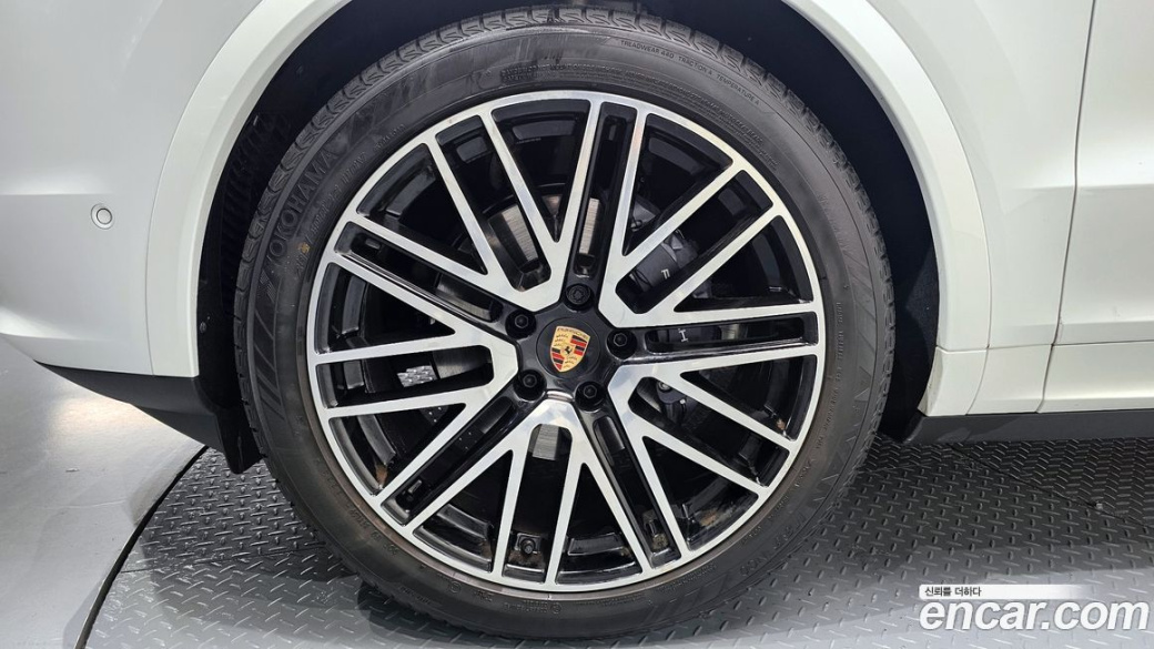 Porsche Cayenne 3.0 Coupe, 2025