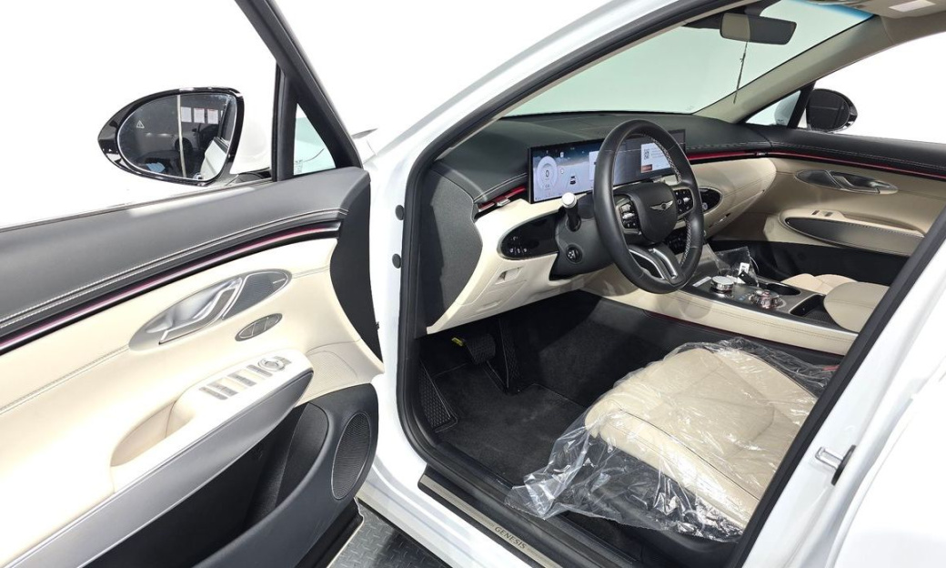 Genesis GV70 2.5T Gasoline AWD, 2025