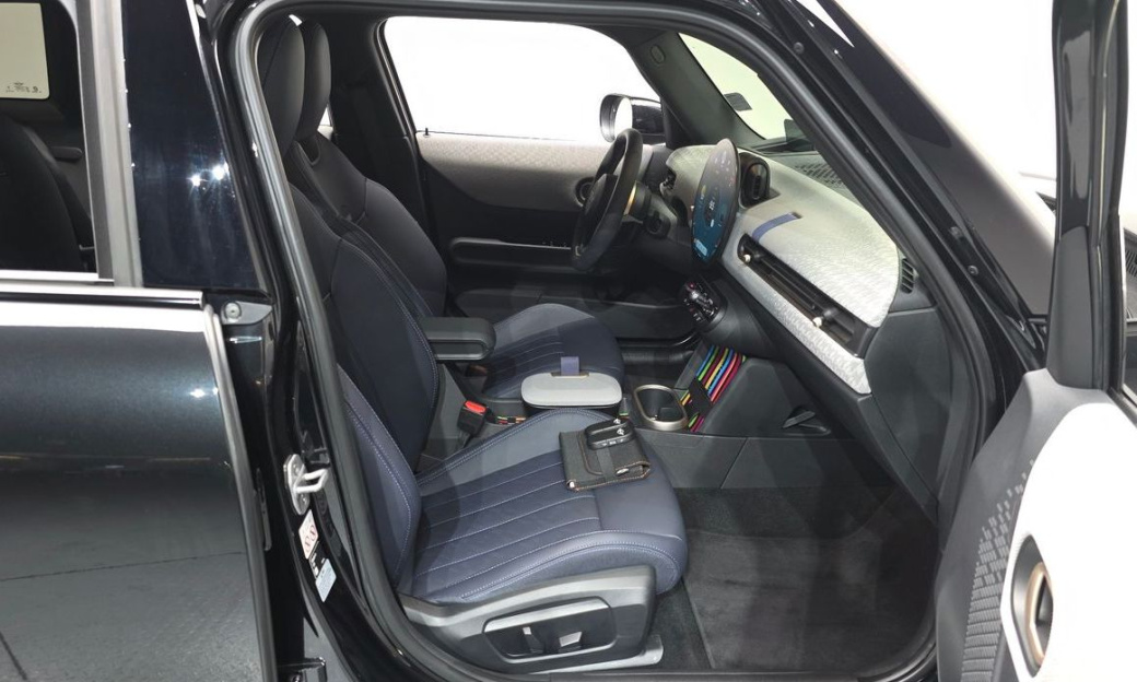Mini Cooper 5 Door Favoured, 2025