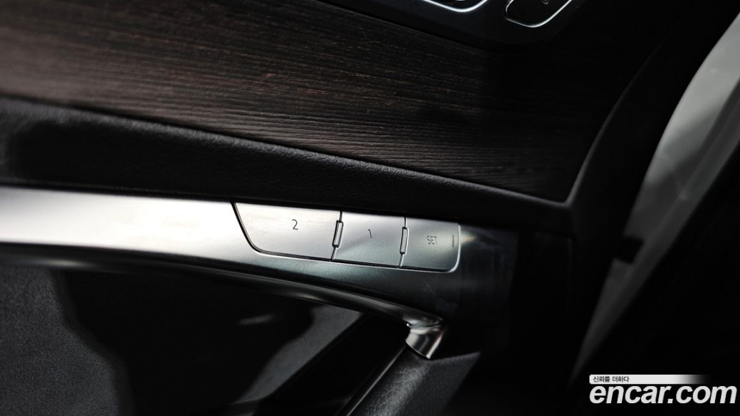 Audi A6 45 TFSI Premium, 2025