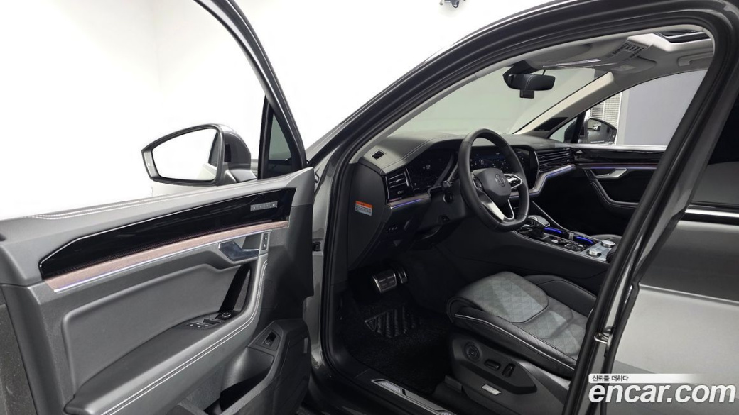 Volkswagen Touareg 3.0 TDI Prestige, 2024