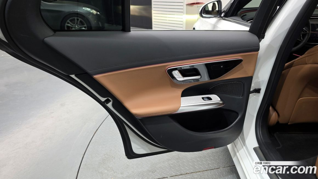 Mercedes-Benz E-Class E200 Avantgarde, 2025