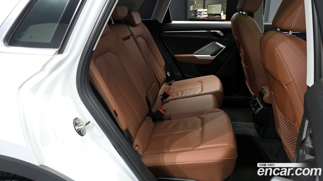 Audi Q3 35 TDI, 2022